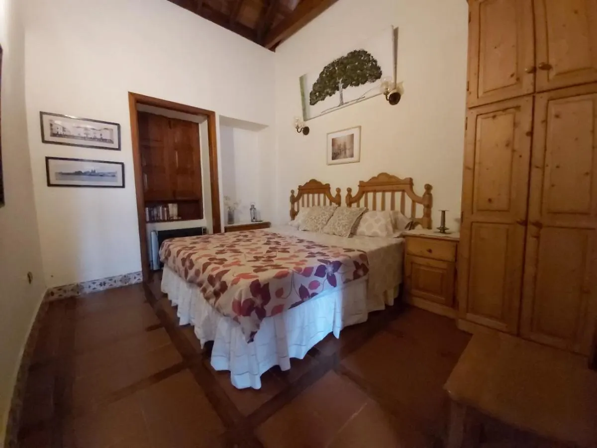 Villa Villa-Sleeps4-Parking-Garden-Pool-Nearairport La Laguna  Spain