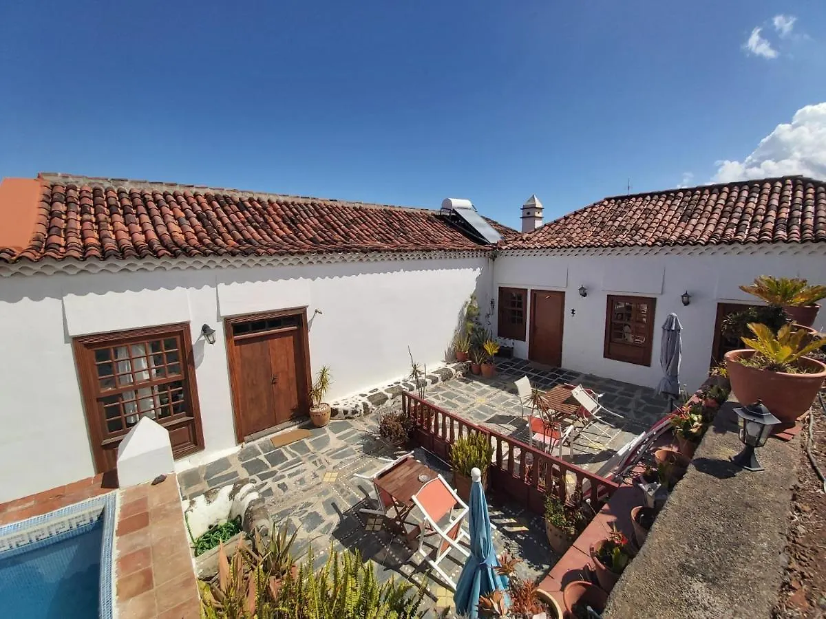 Villa-Sleeps4-Parking-Garden-Pool-Nearairport La Laguna  0*, La Laguna (Tenerife) Spain